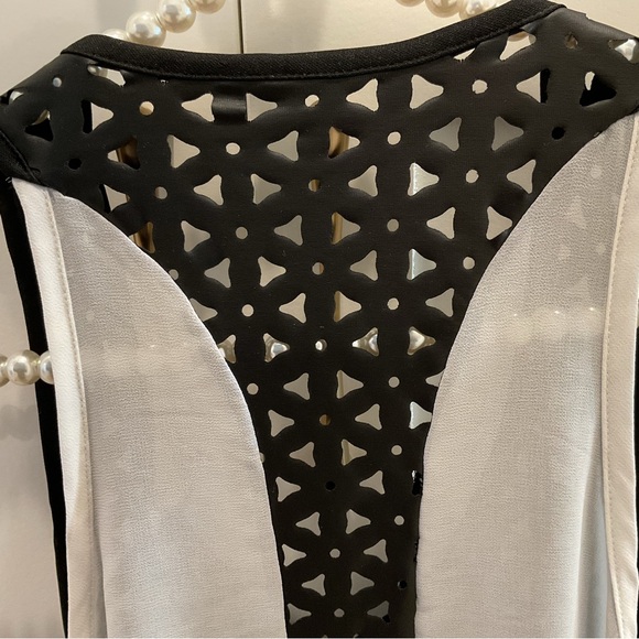 🔴FAUX LEATHER TANK TOP🔴 - Picture 4 of 6